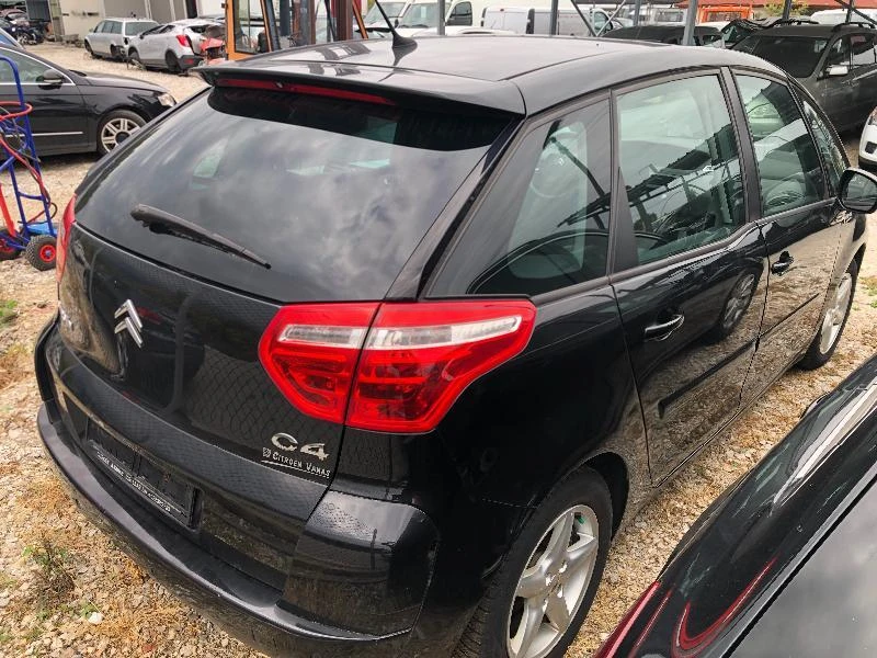 Citroen C4 Picasso 1.6HDI - изображение 3