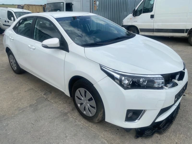 Toyota Corolla 1.6, снимка 2 - Автомобили и джипове - 37191498