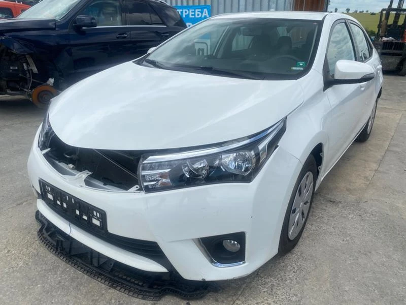 Toyota Corolla 1.6, снимка 1 - Автомобили и джипове - 37191498