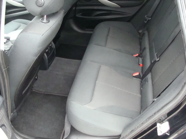 BMW 3gt 320D GT 2.0 190, снимка 10 - Автомобили и джипове - 53731209