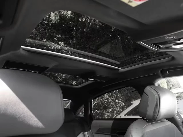 Audi A8 60 TFSIe LONG QUATTRO PLUG-IN HYBRID B&O HEAD-UP, снимка 11 - Автомобили и джипове - 54730084
