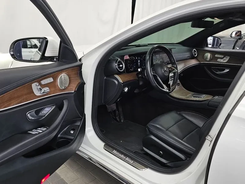 Mercedes-Benz E 220 CDI Avantgarde - САМО 30% АВАНС!, снимка 10 - Автомобили и джипове - 55441744