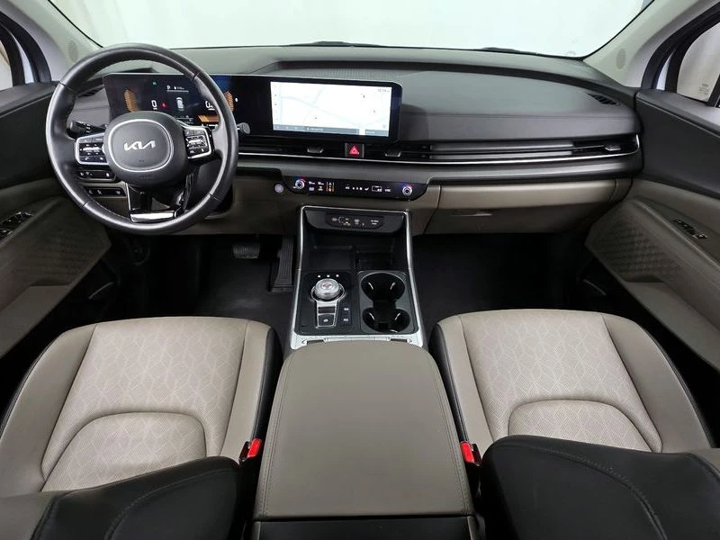 Kia Carnival 2.2 202 hp Automatic, снимка 9 - Автомобили и джипове - 55477176