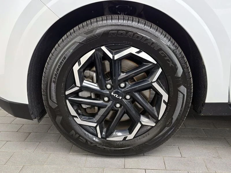 Kia Carnival 2.2 202 hp Automatic, снимка 5 - Автомобили и джипове - 55477176