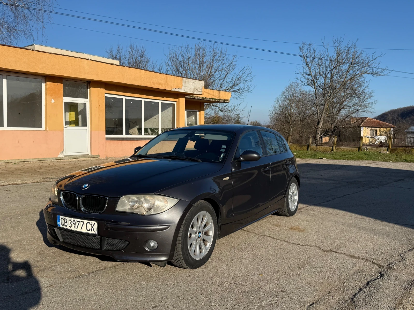 BMW 120, снимка 1