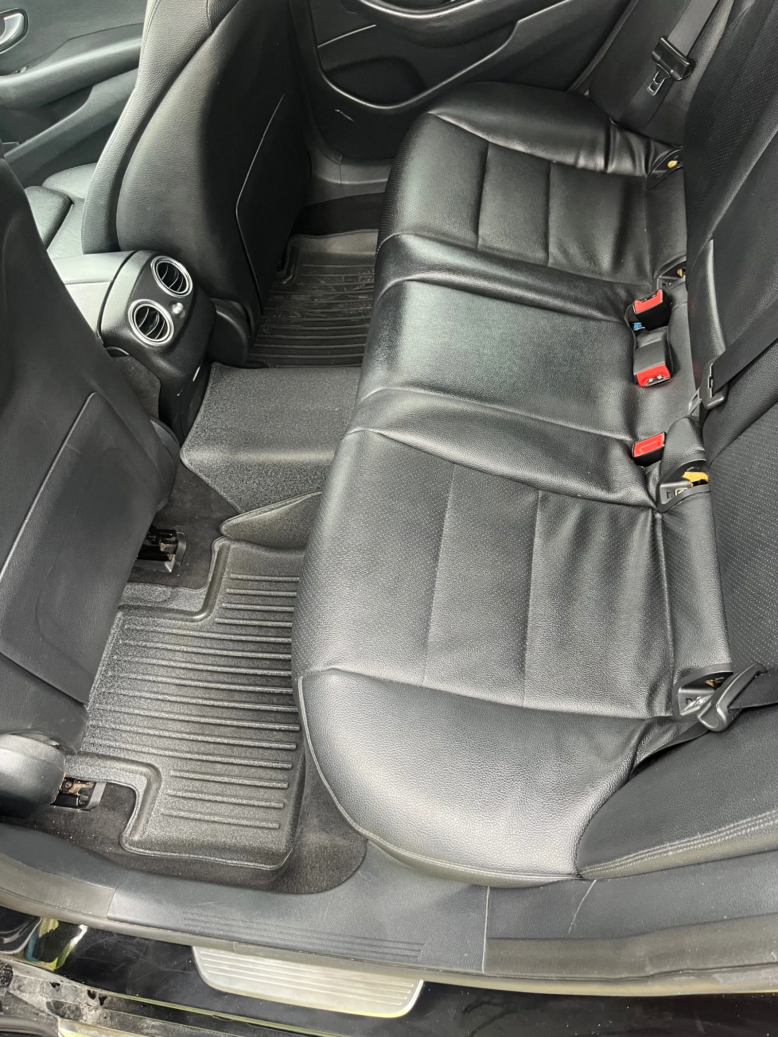 Mercedes-Benz E 200 2.2 d - изображение 9