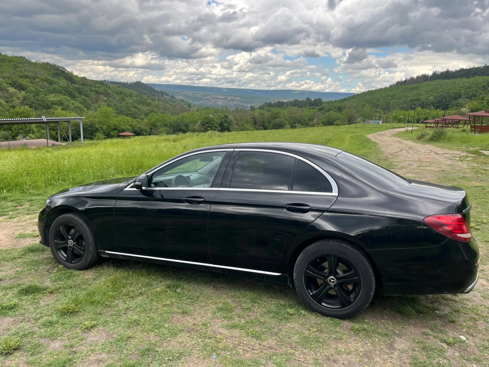 Mercedes-Benz E 200 2.2 d - изображение 6