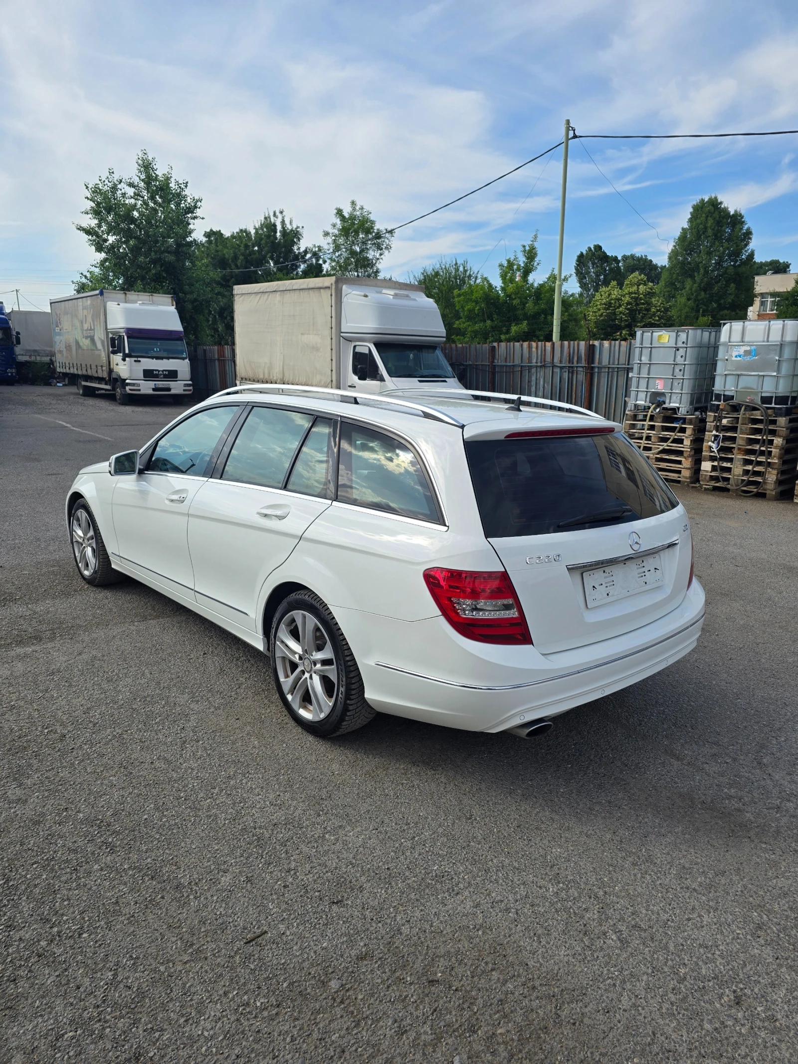 Mercedes-Benz C 220  - изображение 5