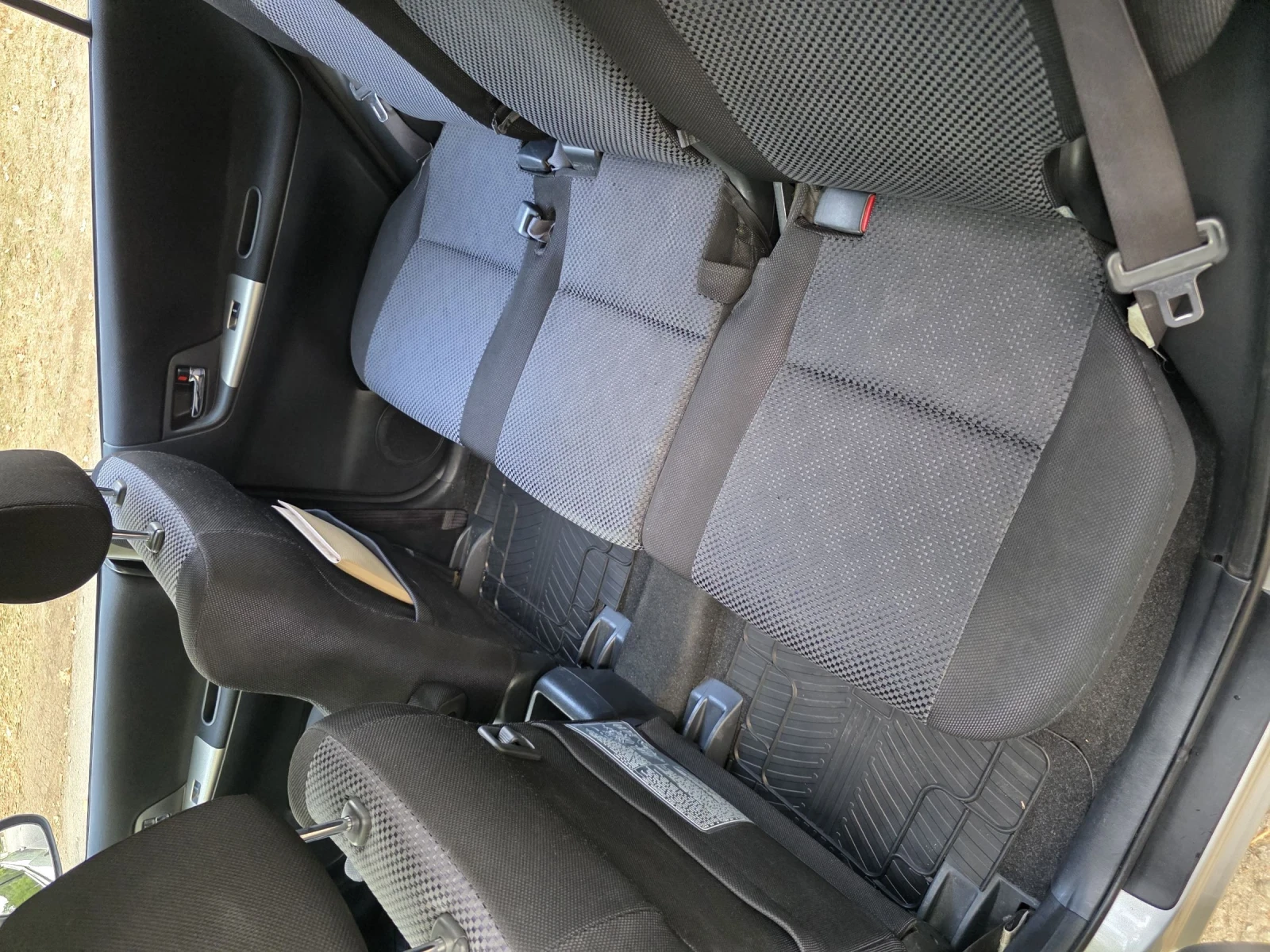 Toyota Corolla verso 1.6 VVT-I - изображение 10