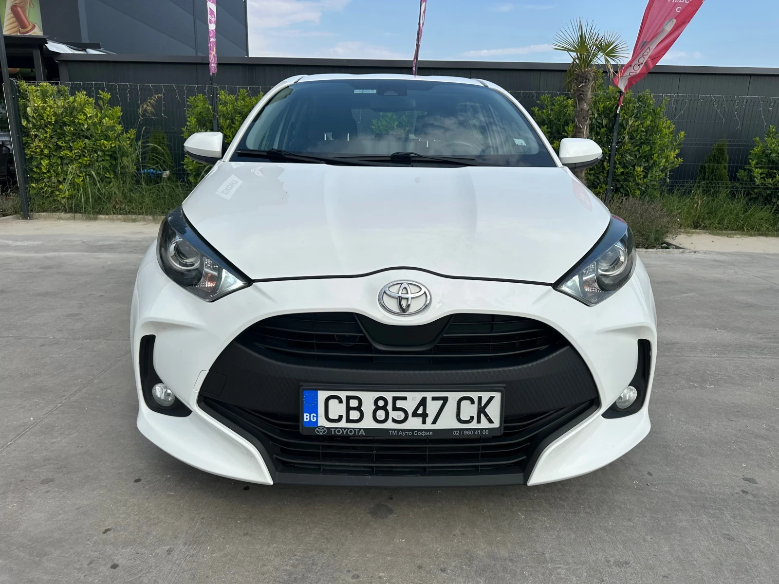 Toyota Yaris 1.5 ГАРАНЦИЯ - изображение 2