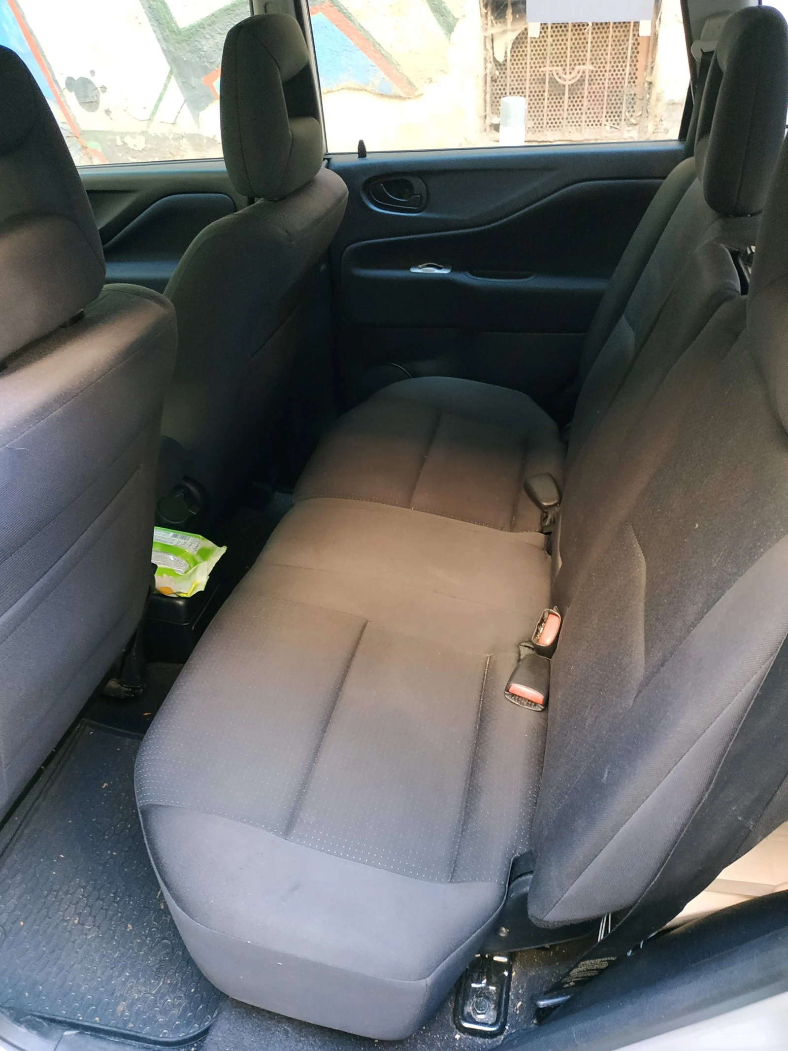 Mitsubishi Space star 1.6 - изображение 6