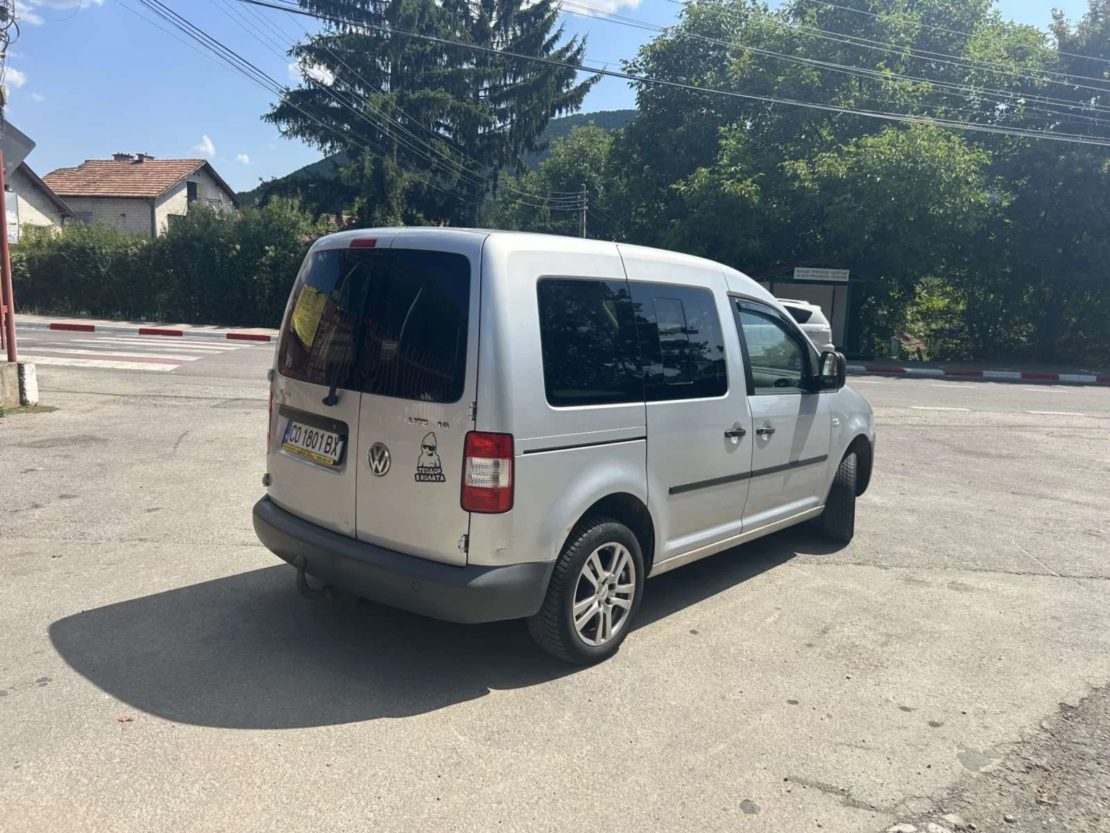 VW Caddy 1.6 АГУ - изображение 4
