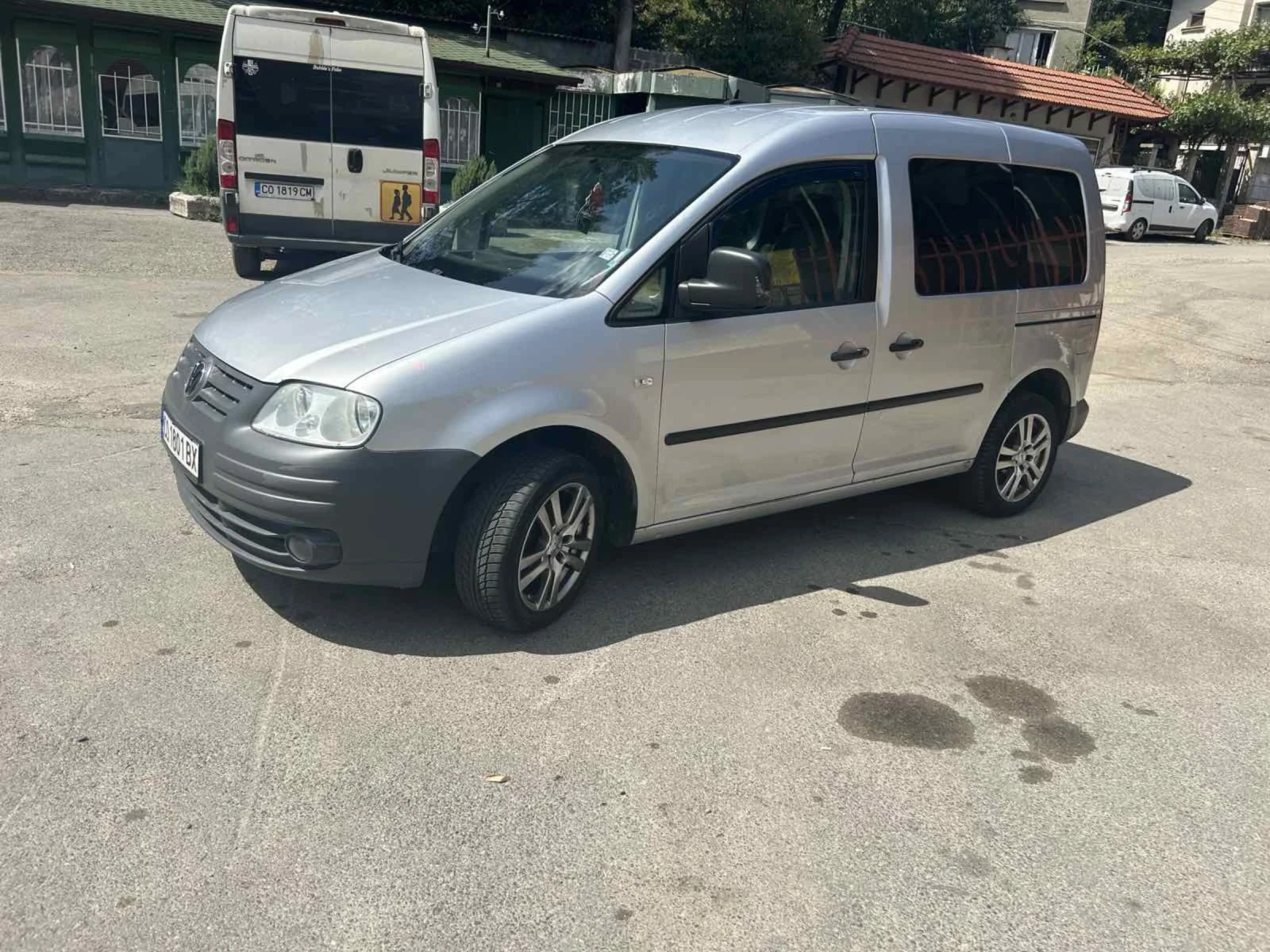 VW Caddy 1.6 АГУ - изображение 3