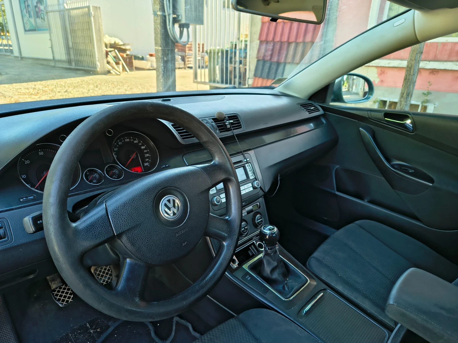 VW Passat  - изображение 4
