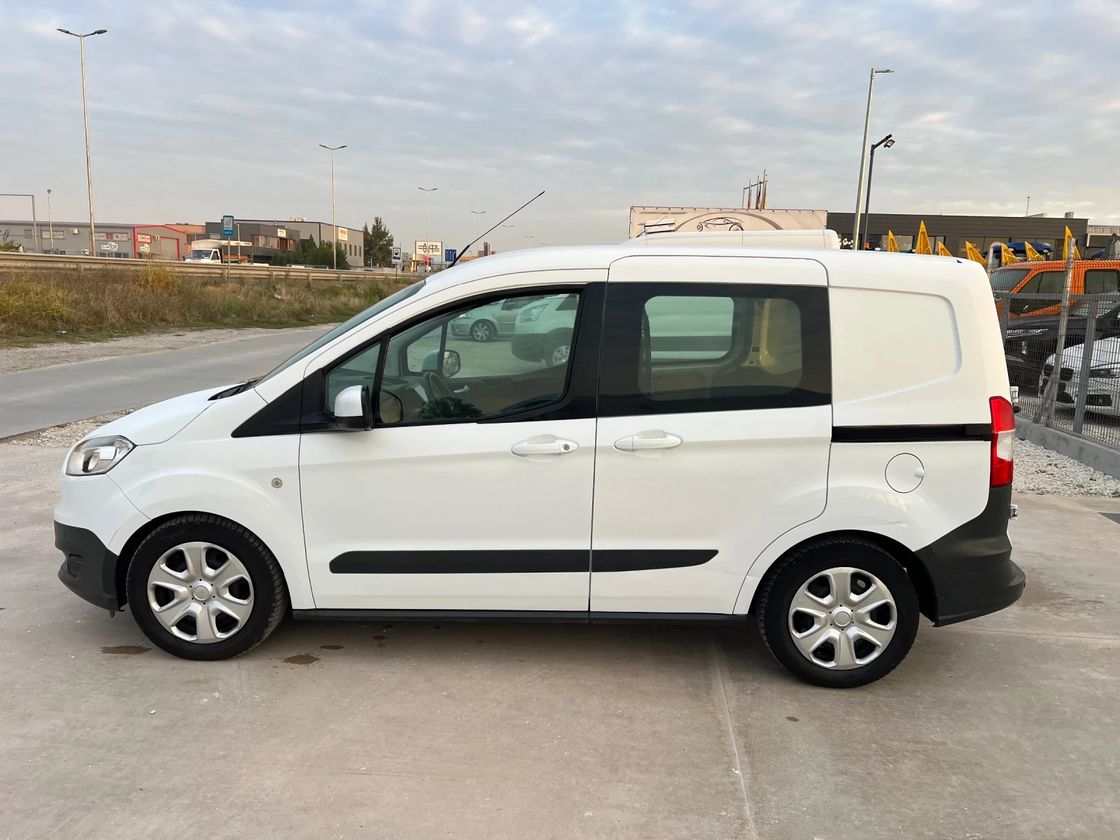 Ford Courier 1.5tdci-Клима - изображение 6