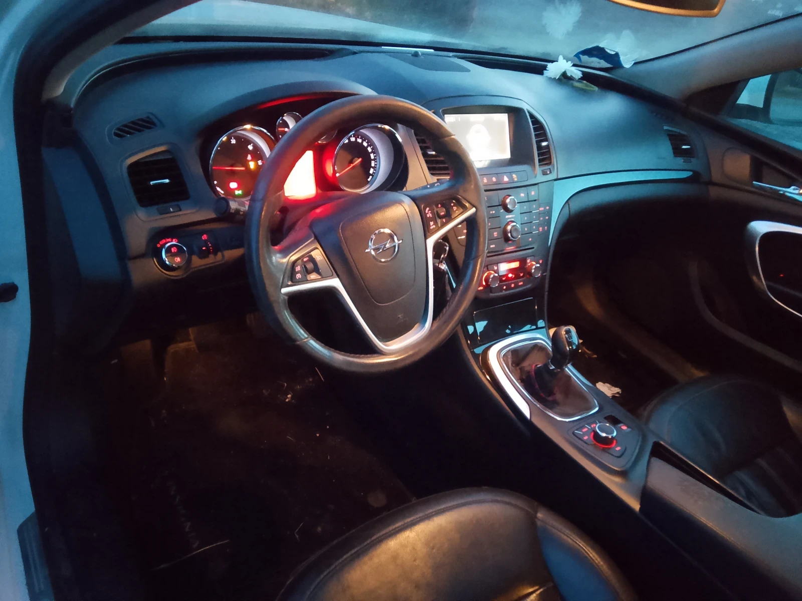 Opel Insignia 2.0CDTI 160к.с - изображение 5