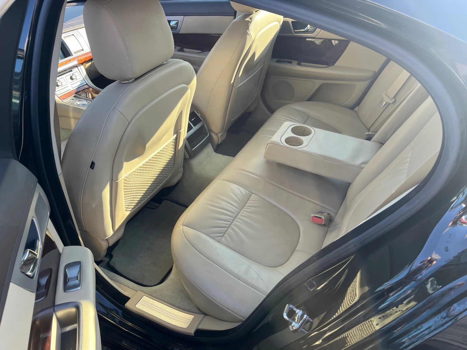 Jaguar Xf 3.0 v6 full | Mobile.bg � ����������� 10