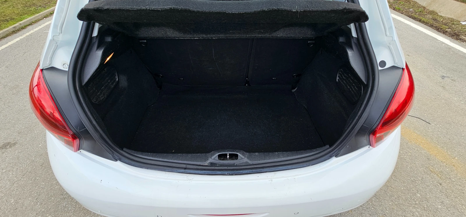 Peugeot 208 1.2 GPL ТОП - изображение 7