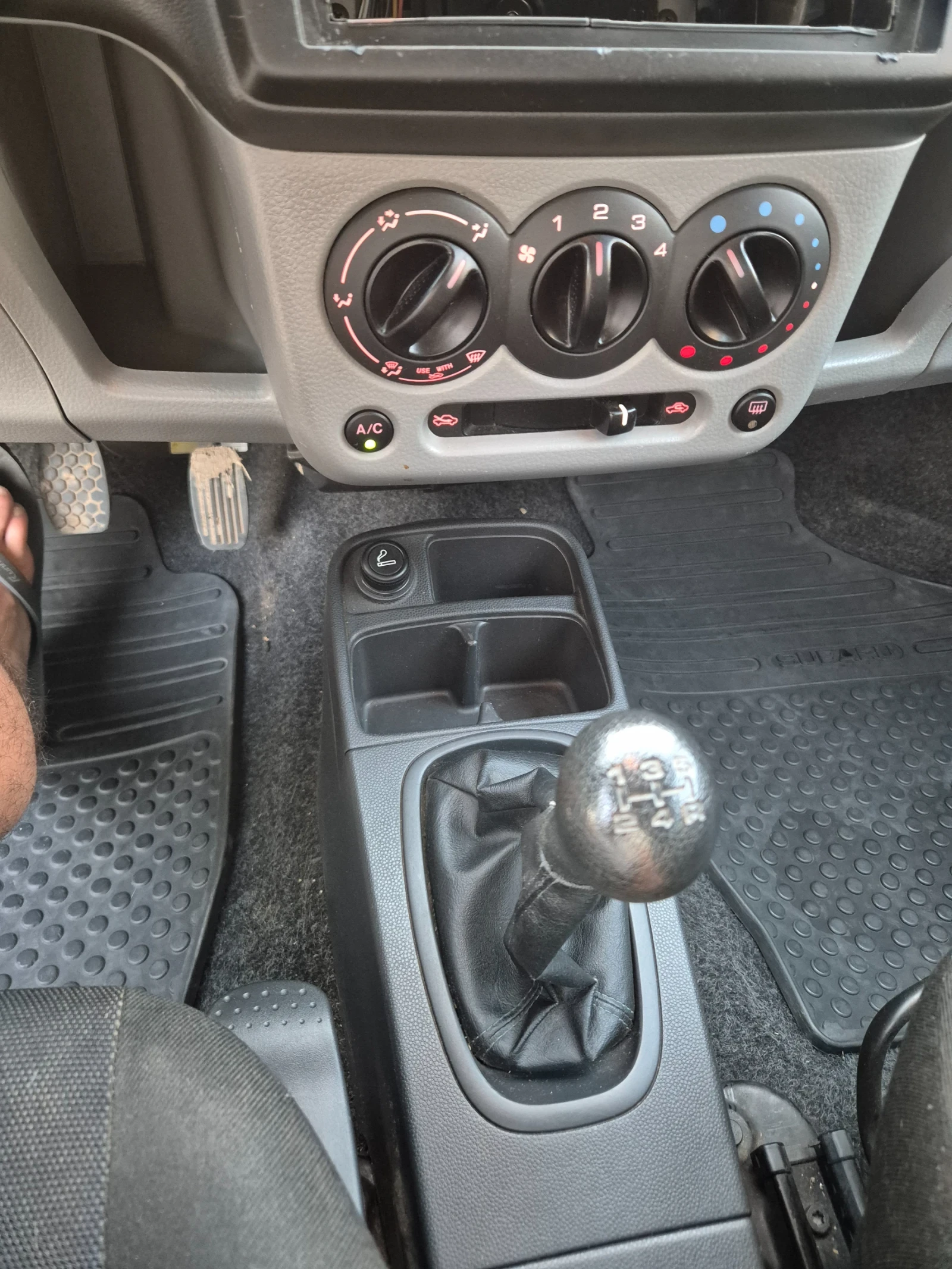 Subaru G3x justy 1.3, снимка 7 - Автомобили и джипове - 53850125