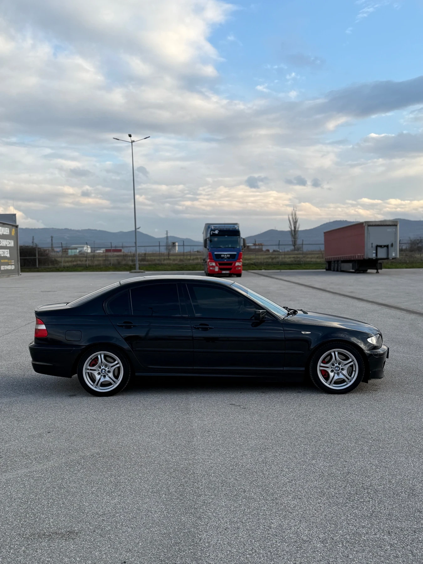 BMW 330, снимка 5 - Автомобили и джипове - 53894564