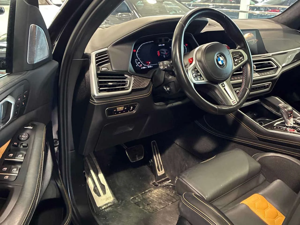 BMW X5M * Competition * BOWERS & WILKINS * CARBON * 360, снимка 5 - Автомобили и джипове - 54098731