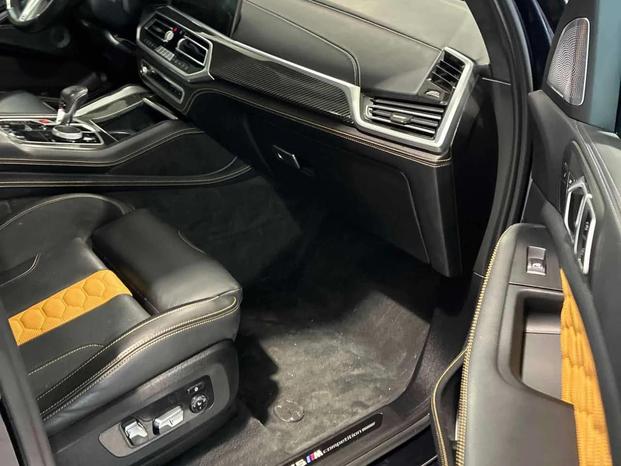 BMW X5M * Competition * BOWERS & WILKINS * CARBON * 360, снимка 14 - Автомобили и джипове - 54098731