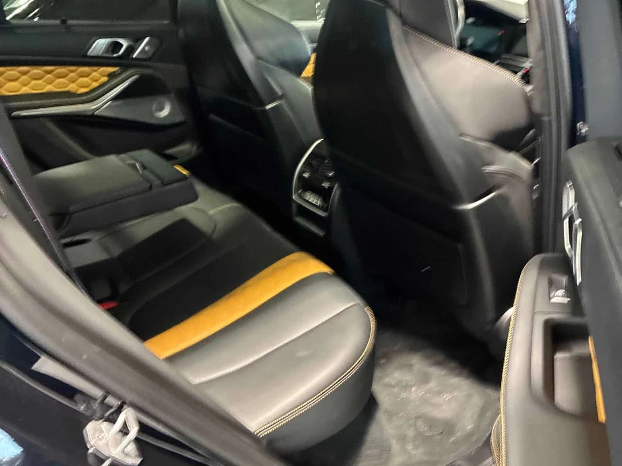 BMW X5M * Competition * BOWERS & WILKINS * CARBON * 360, снимка 13 - Автомобили и джипове - 54098731