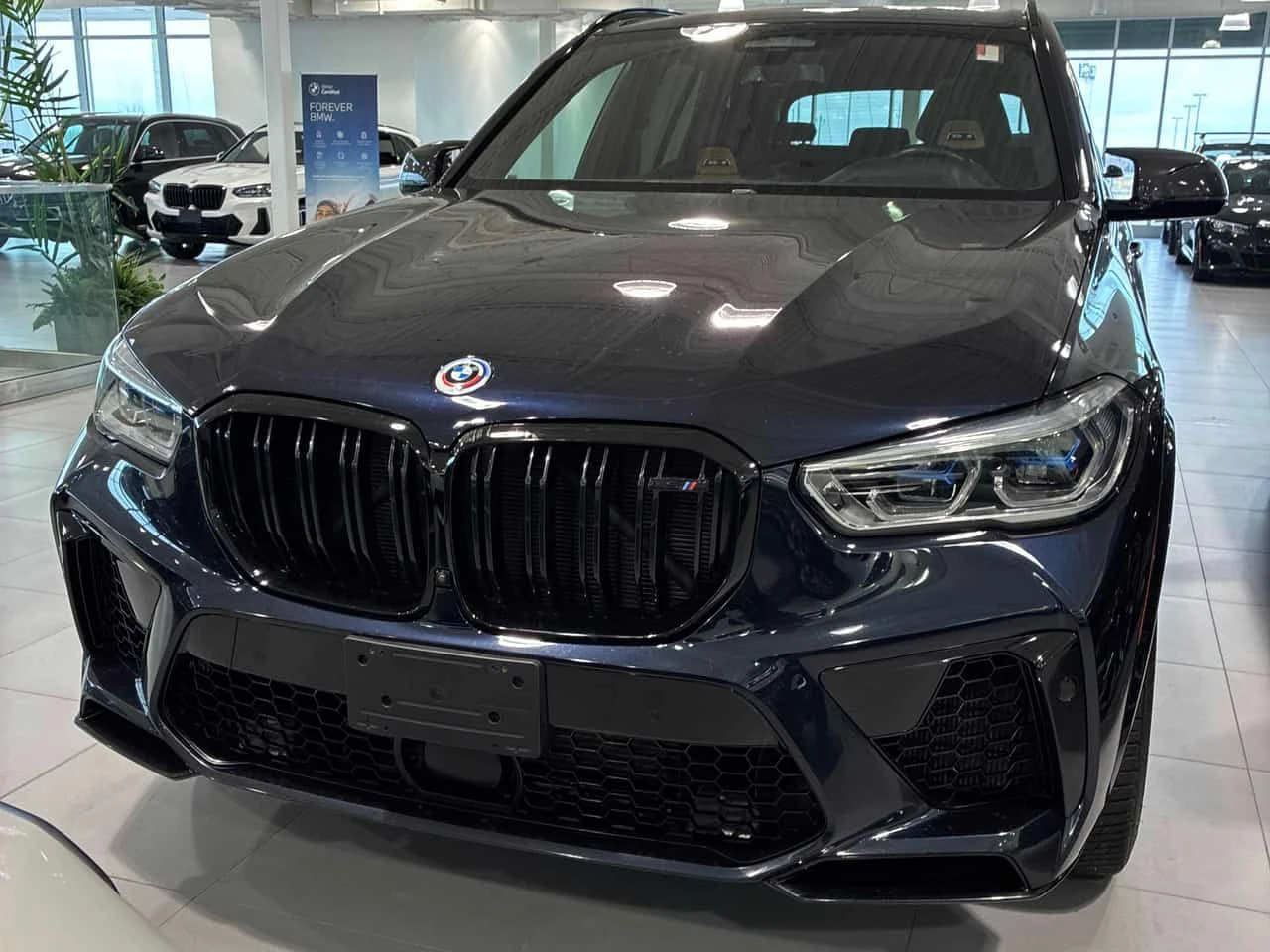 BMW X5M * Competition * BOWERS & WILKINS * CARBON * 360, снимка 6 - Автомобили и джипове - 54098731