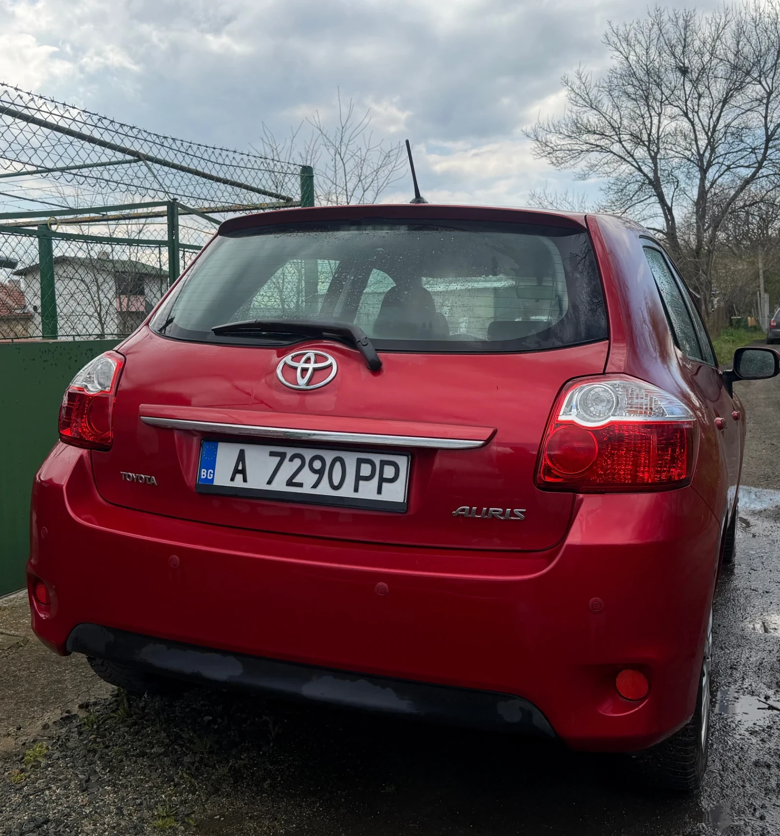 Toyota Auris 1.4, снимка 2 - Автомобили и джипове - 54207885