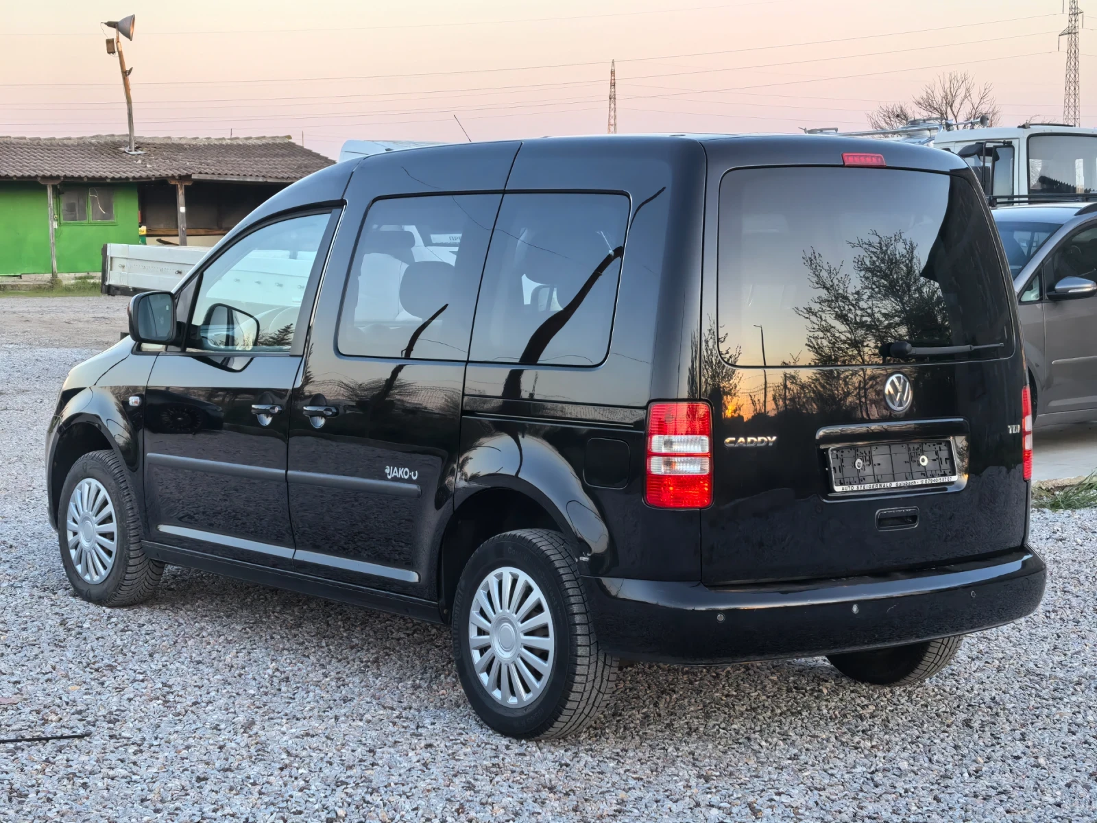 VW Caddy 1.6 TDI * 102 к.с * 5места, снимка 4 - Автомобили и джипове - 54457026