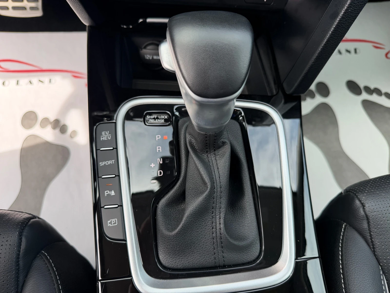 Kia Ceed GT-LINE/CAM/LED/NAVI/KEYLESS/PANO/СОБСТВЕН ЛИЗИНГ, снимка 11 - Автомобили и джипове - 54494231