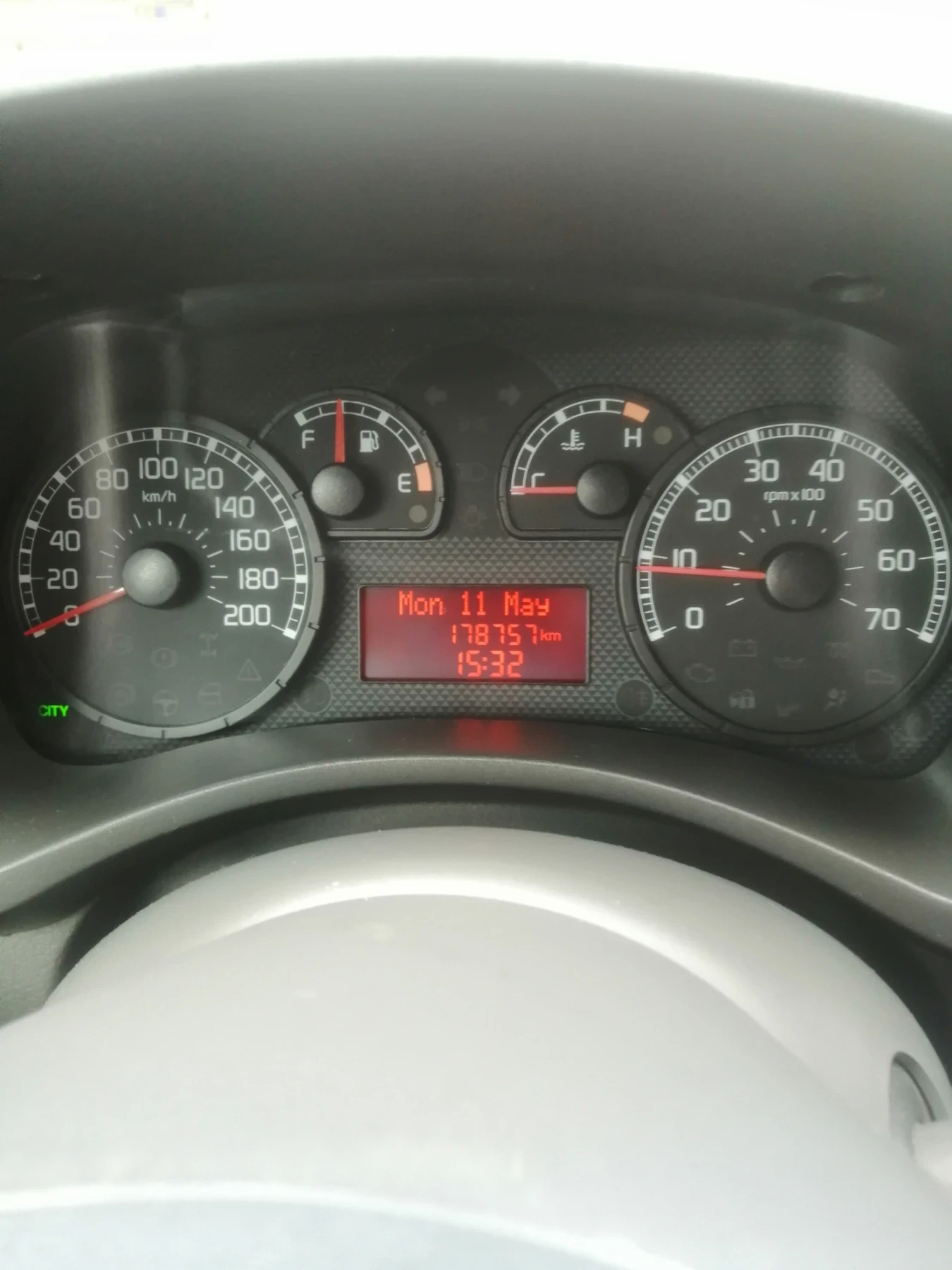 Fiat Panda CROSS-1. 3 дизел, снимка 14 - Автомобили и джипове - 54509324