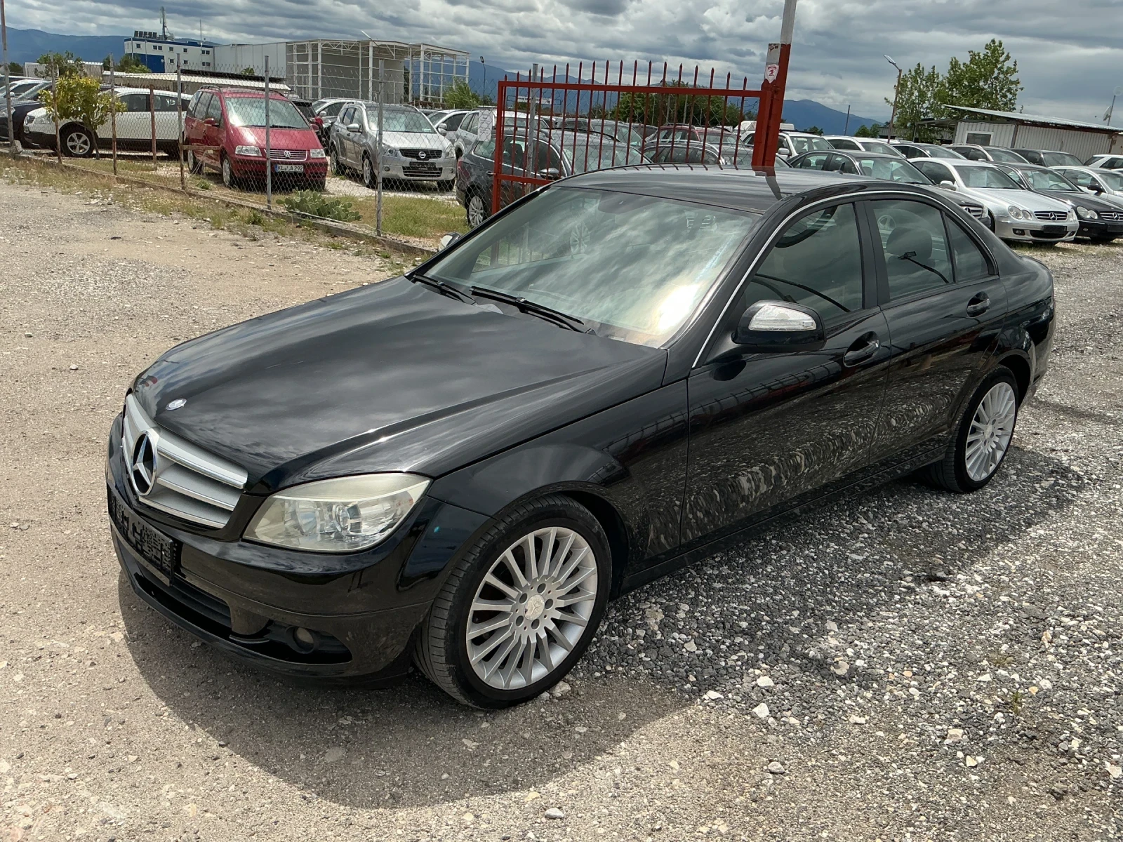 Mercedes-Benz C 220 CDI, снимка 3 - Автомобили и джипове - 54593903