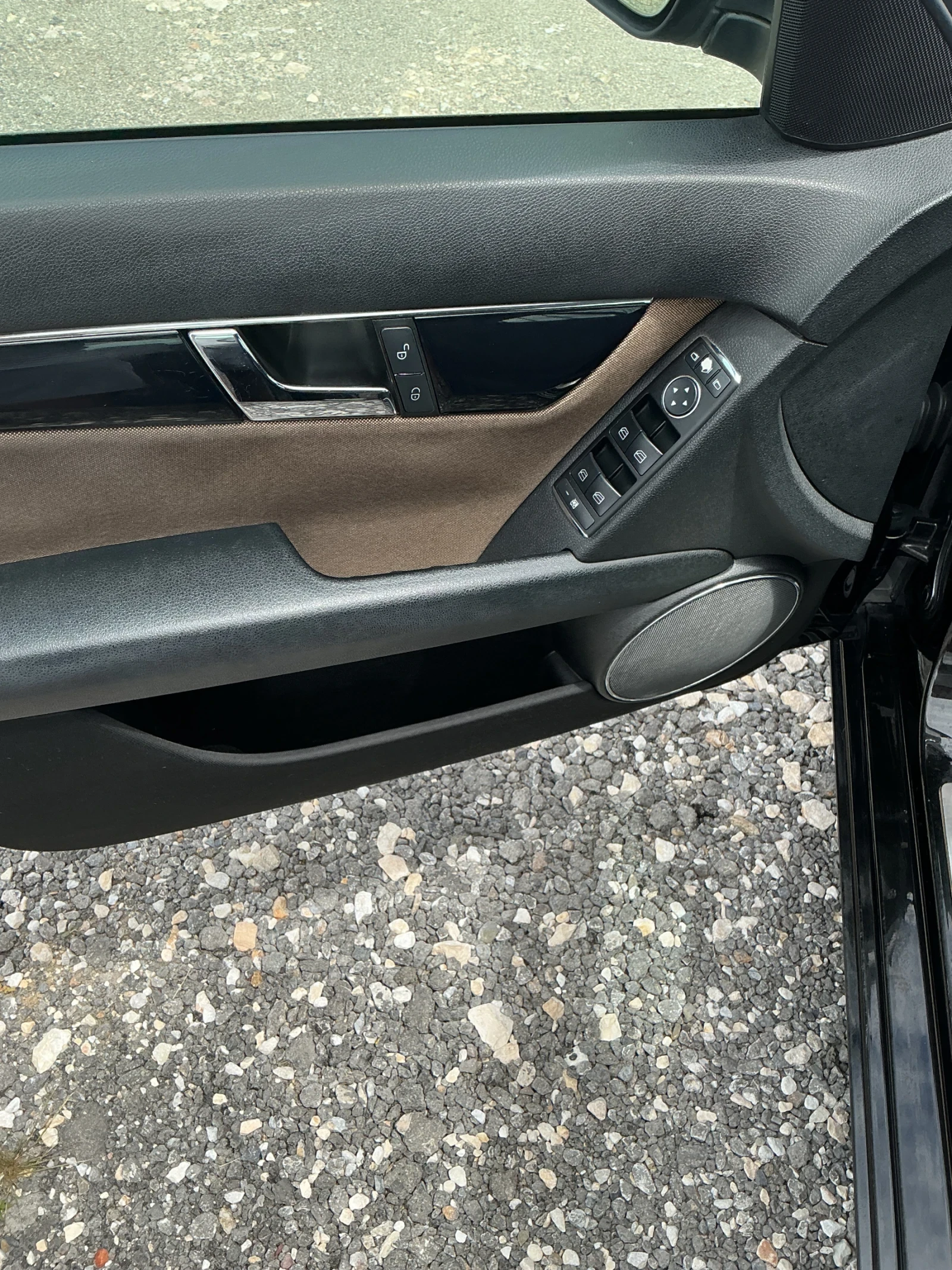 Mercedes-Benz C 220 CDI, снимка 13 - Автомобили и джипове - 54593903