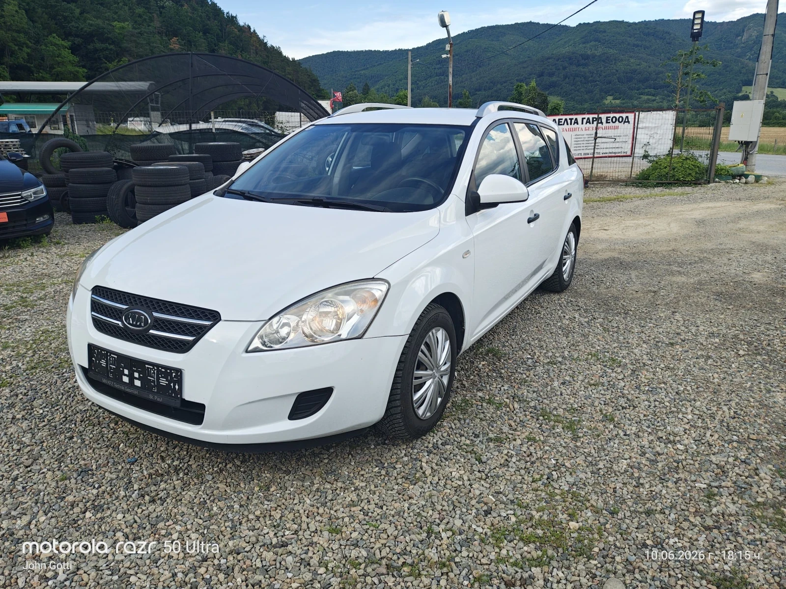 Kia Ceed 1.4i Sporty Wagon , снимка 2 - Автомобили и джипове - 54857854