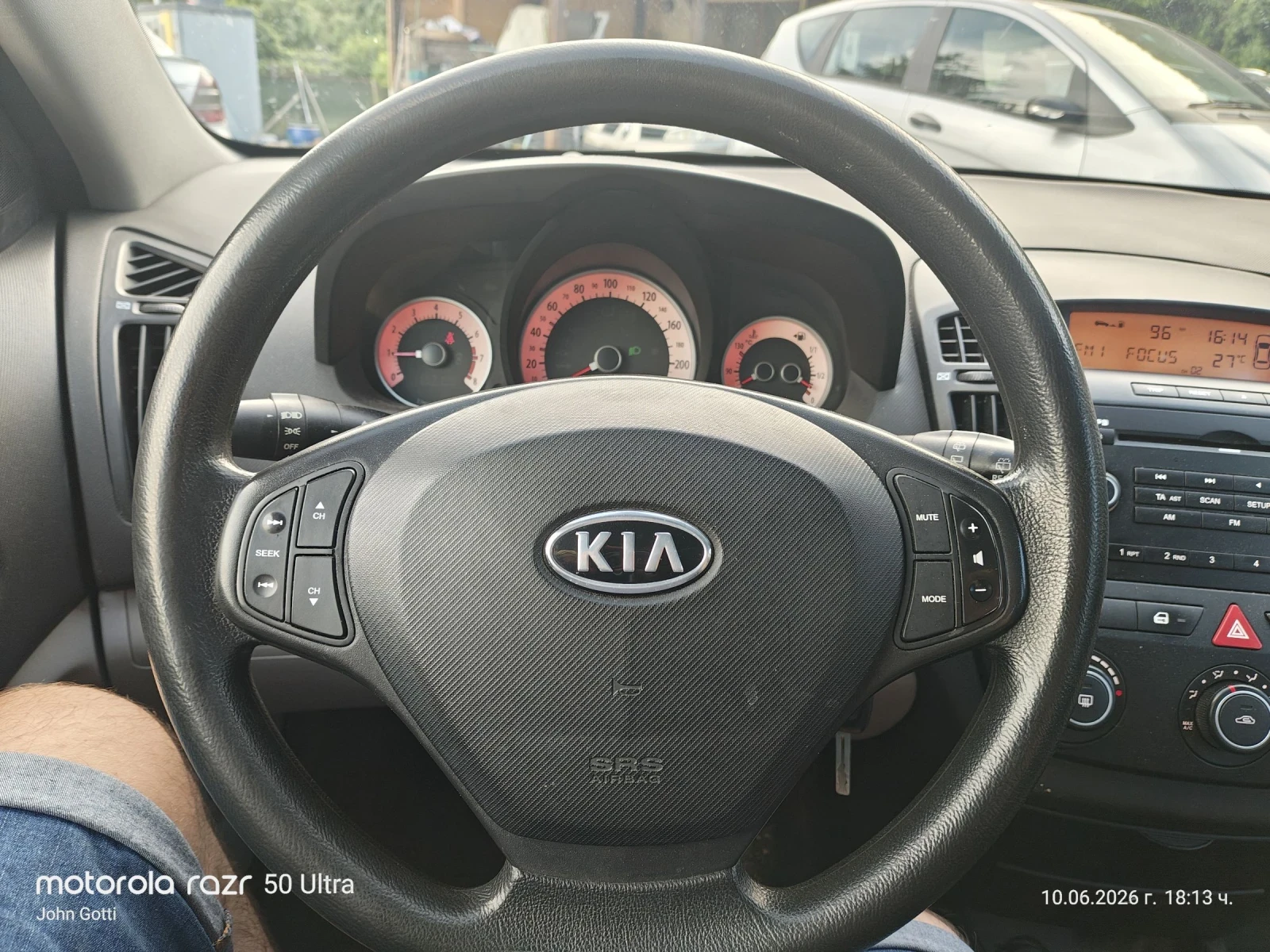 Kia Ceed 1.4i Sporty Wagon , снимка 12 - Автомобили и джипове - 54857854
