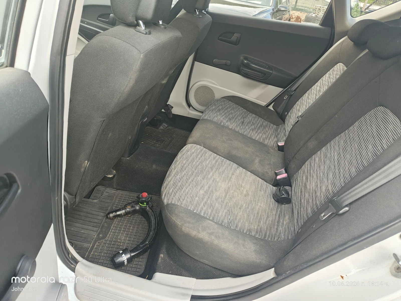 Kia Ceed 1.4i Sporty Wagon , снимка 9 - Автомобили и джипове - 54857854