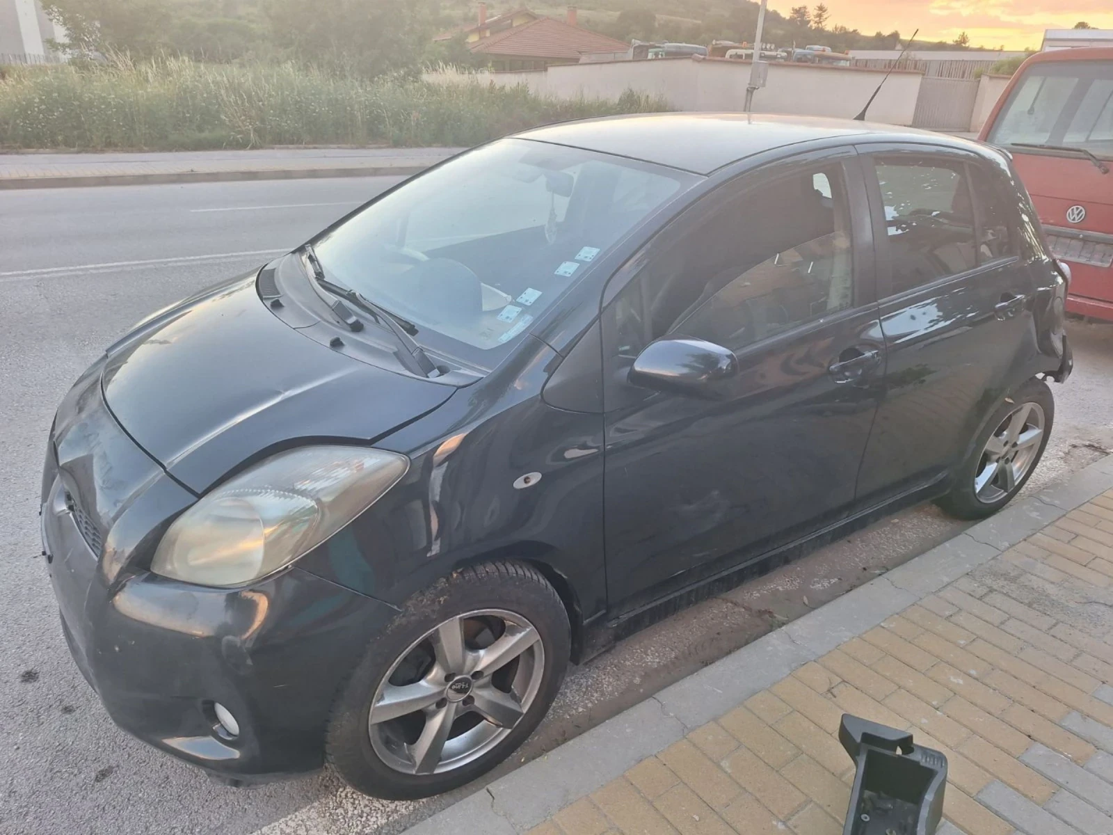 Toyota Yaris TS 1.8 133  к.с., снимка 4 - Автомобили и джипове - 54948111
