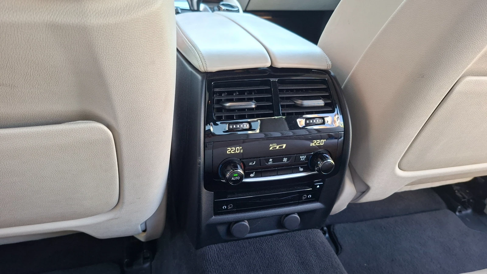 BMW 540 X drive 127000 км.!!!, снимка 12 - Автомобили и джипове - 55566004