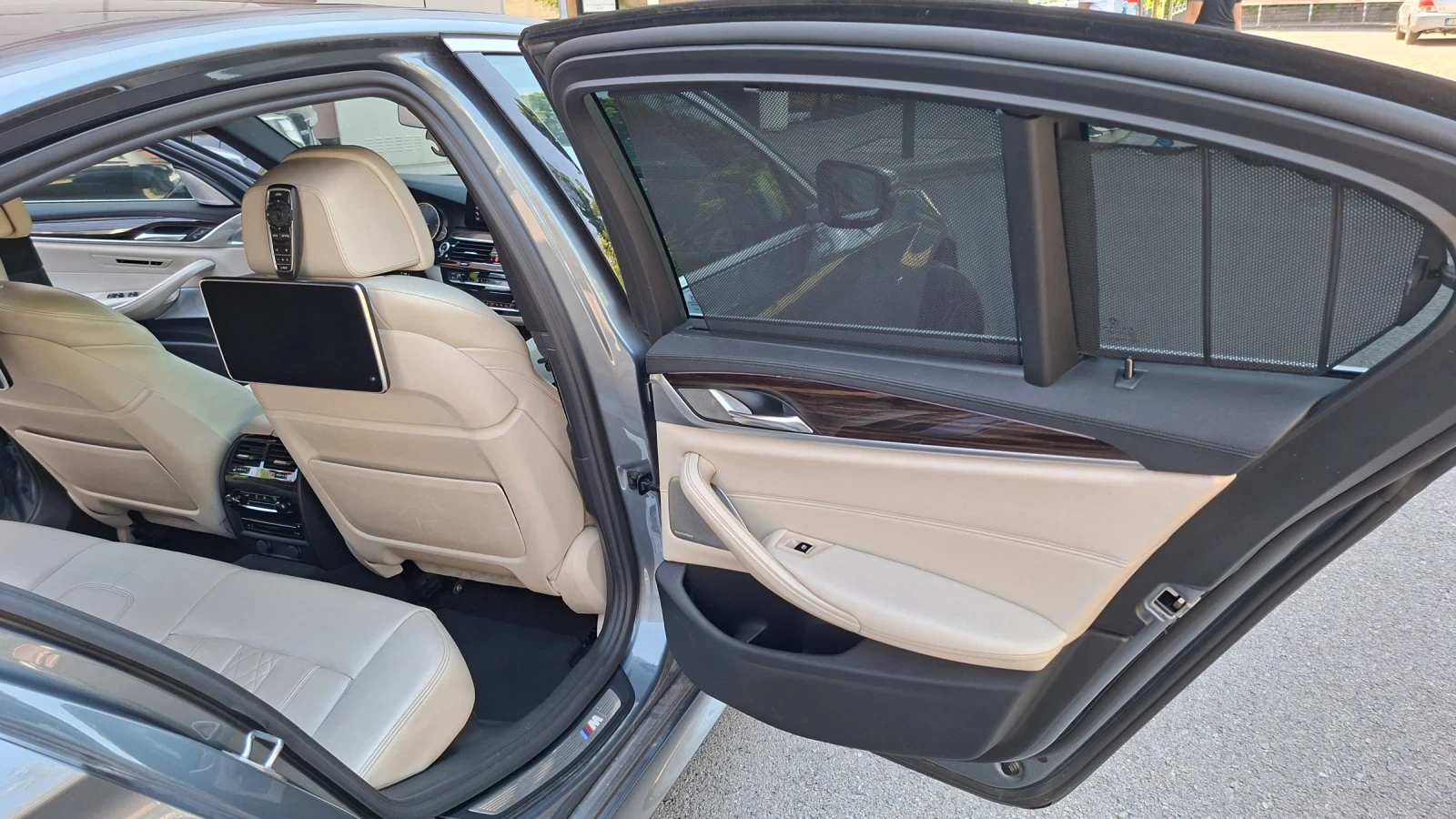 BMW 540 X drive 127000 км.!!!, снимка 13 - Автомобили и джипове - 55566004