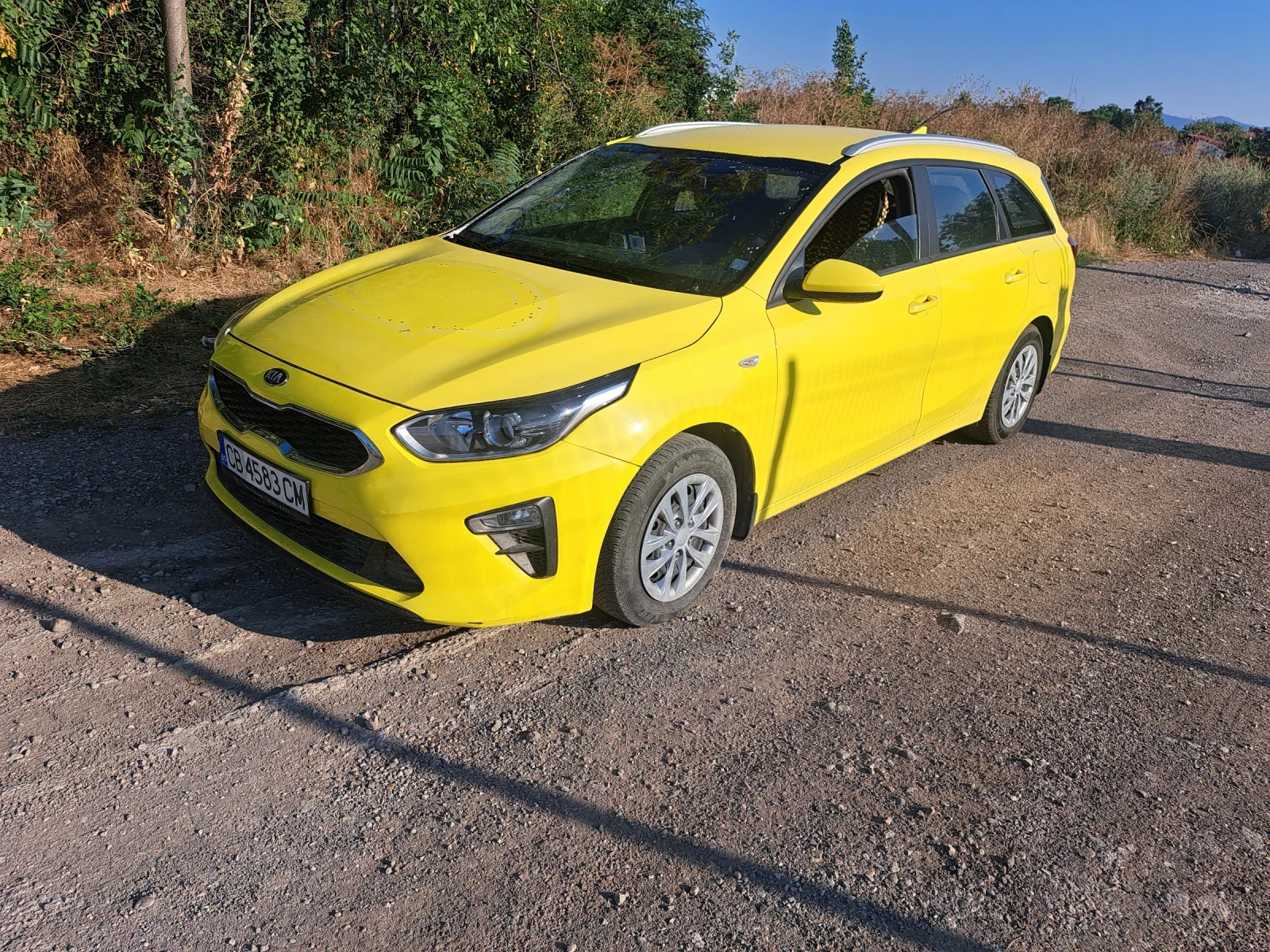 Kia Ceed 1.5, снимка 5 - Автомобили и джипове - 55567796