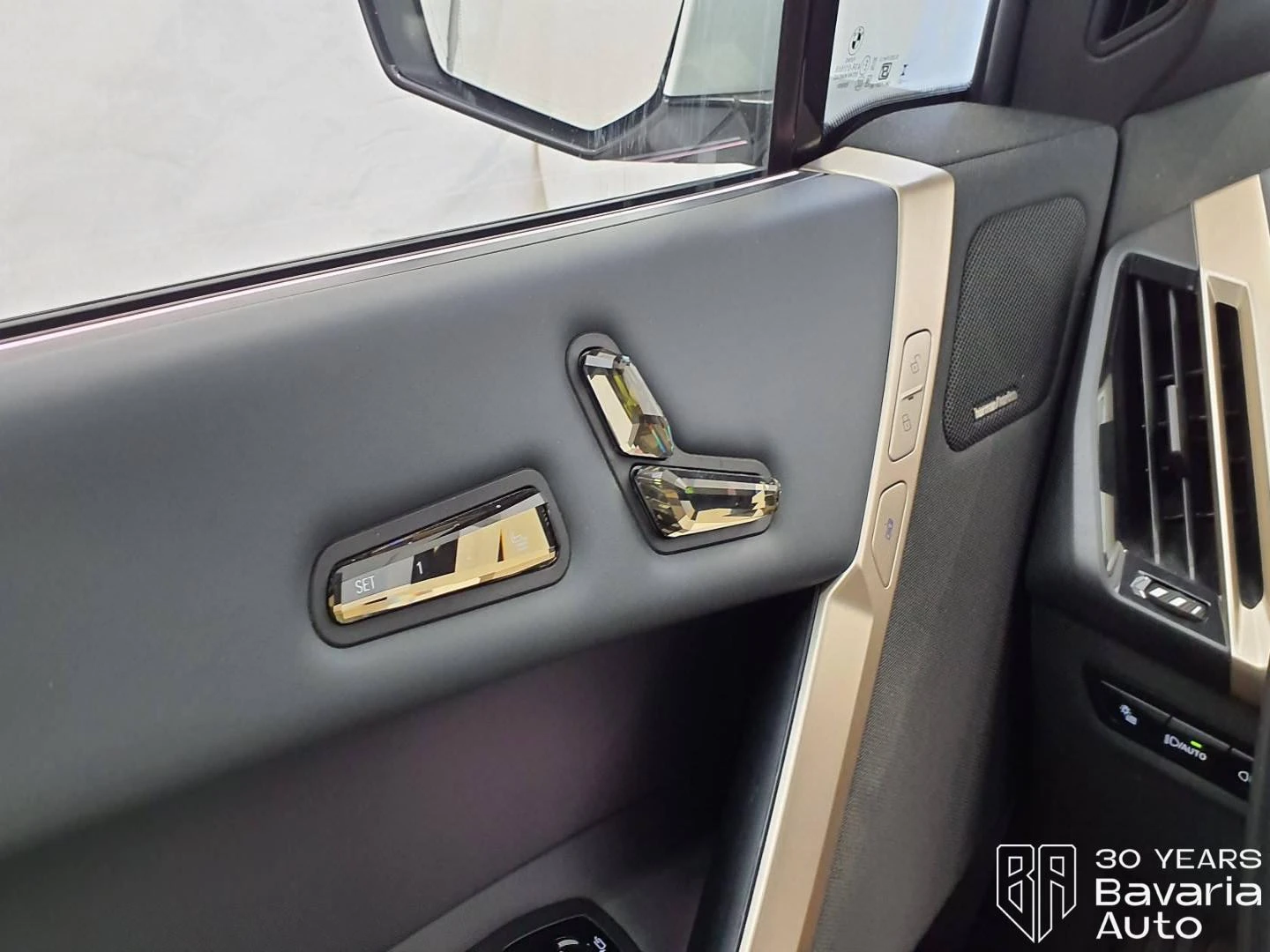 BMW iX 50 xDrive Sport, снимка 13 - Автомобили и джипове - 55662648
