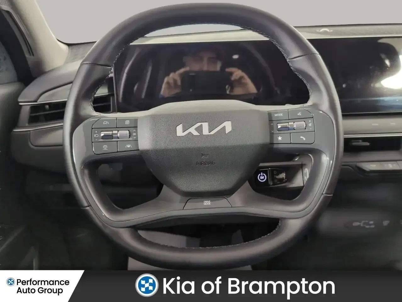Kia EV9 Wind, снимка 10 - Автомобили и джипове - 55756004