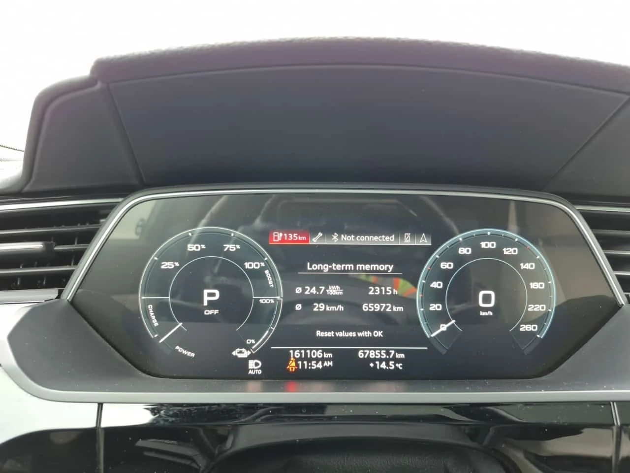 Audi E-Tron TECHNIK/ПОДГРЕВ/ОБДУХ/ПАНОРАМА/ФИНАНСИРАНЕ, снимка 9 - Автомобили и джипове - 56299933