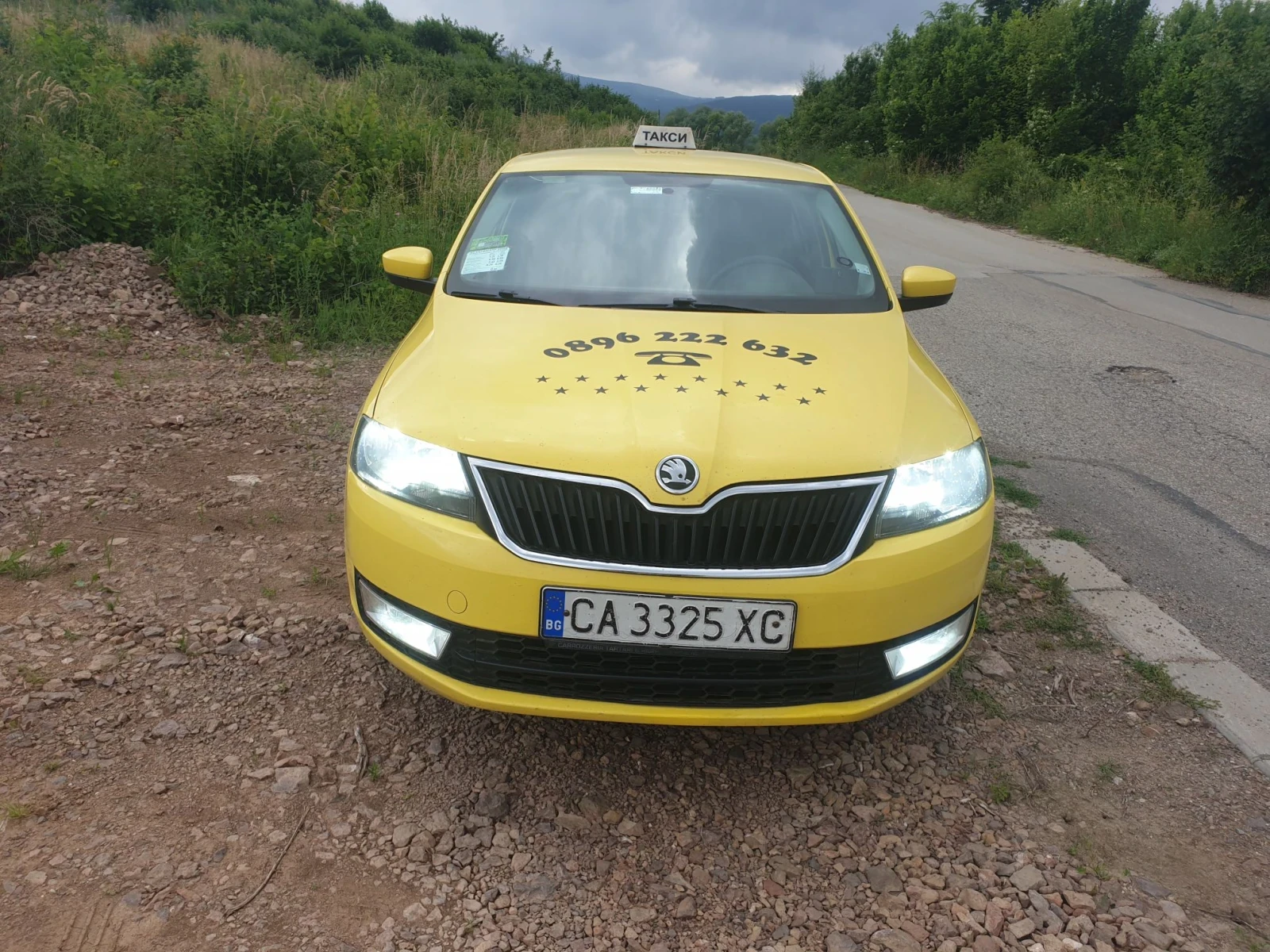 Skoda Rapid, снимка 14 - Автомобили и джипове - 56640698