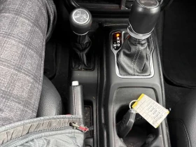 Jeep Wrangler Sahara  CARFAX - 30500 € / 59652.82 лв. - 19080650 12