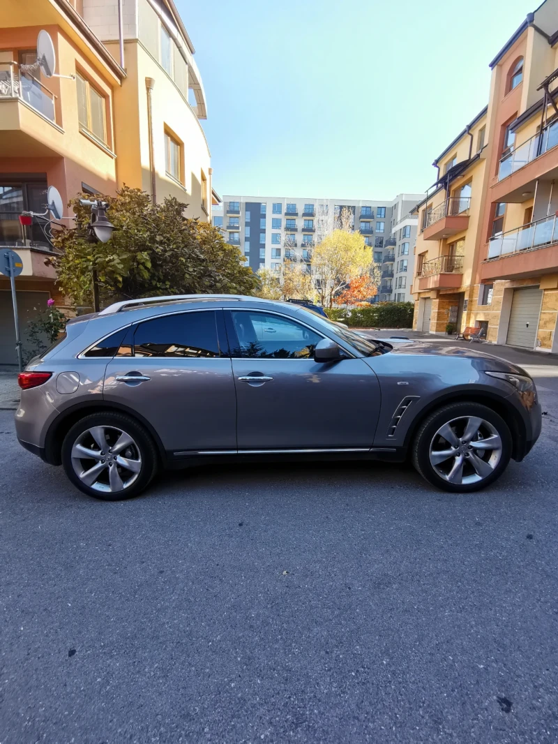 Infiniti Fx 30 30d S, ОТ СОБСТВЕНИК, снимка 10 - Автомобили и джипове - 47813239