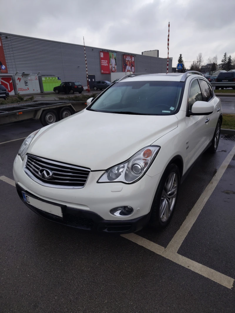 Infiniti QX50, снимка 3 - Автомобили и джипове - 48253278