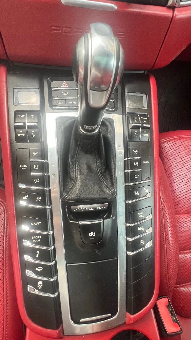 Porsche Macan Turbo* BURMESTER, снимка 17 - Автомобили и джипове - 52389216
