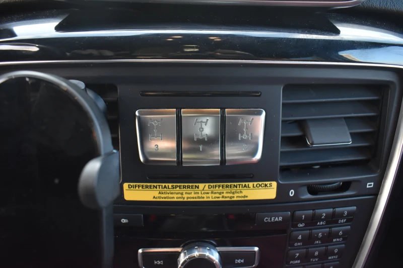 Mercedes-Benz G 350 BRABUS-PACK* , снимка 15 - Автомобили и джипове - 51543747